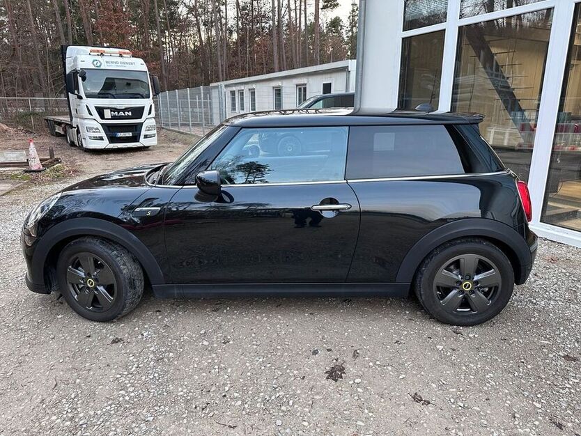 Cooper SE