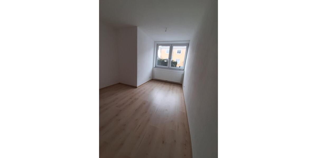 Etagenwohnung Erlangen Bruck - 2 Zimmer, 48 m&sup2;, 768&euro; | Angebot:25609657