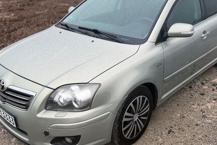 Toyota Avensis 255.000 km 2.950 &euro; Grosshabersdorf 90613