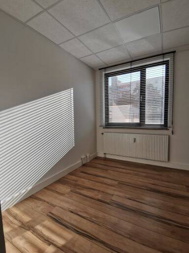 Möbliertes Einzelbüro, vielseitig nutzbar, auch als Tagesbüro - All-in-Miete