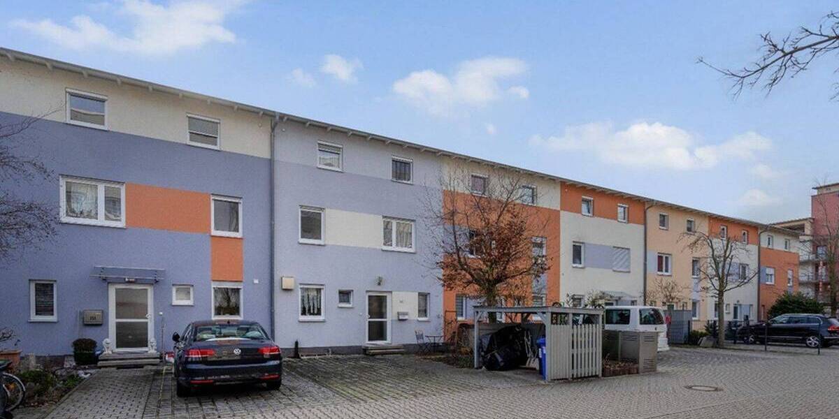 Reihenmittelhaus Nürnberg Großreuth b Schweinau - 5 Zimmer, 138 m&sup2;, 739.000&euro; | Angebot:26253565