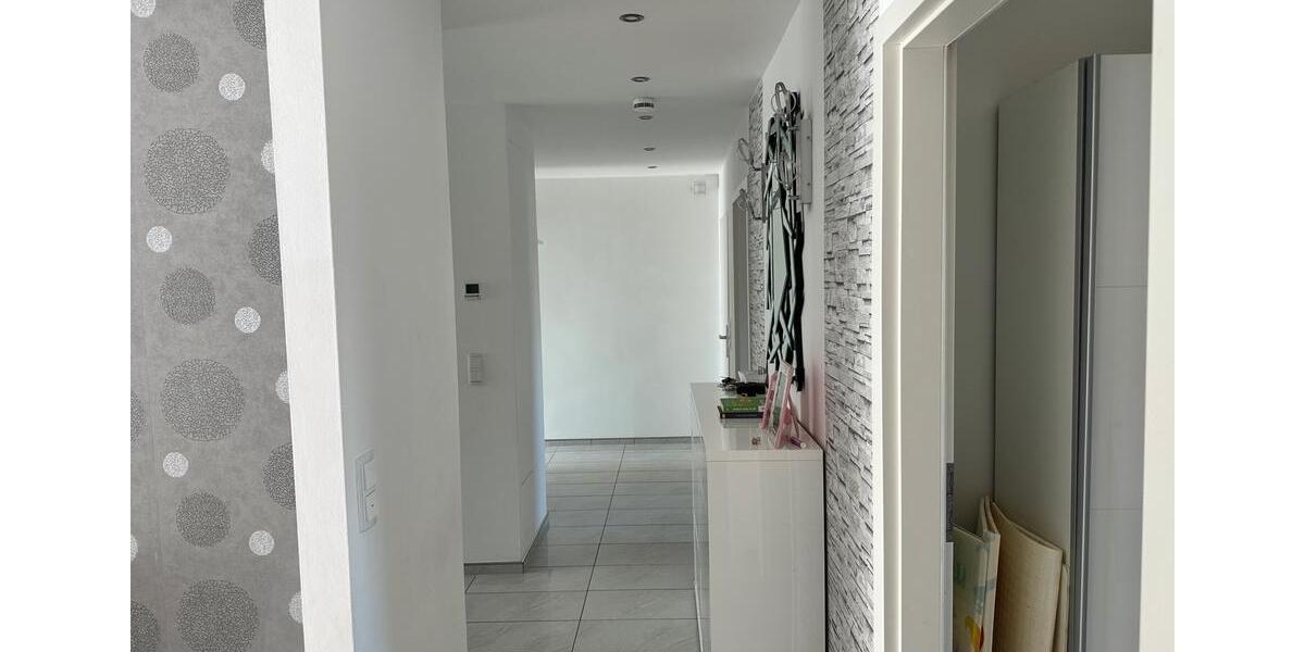 Etagenwohnung Nürnberg Langwasser - 4 Zimmer, 86 m&sup2;, 1.600&euro; | Angebot:27593983