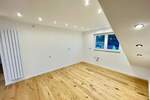 Erstbezug! 2 Zimmer DG Wohnung mit Sonnenloggia zum Wohlfühlen, neue Böden, neues Bad, saniert!