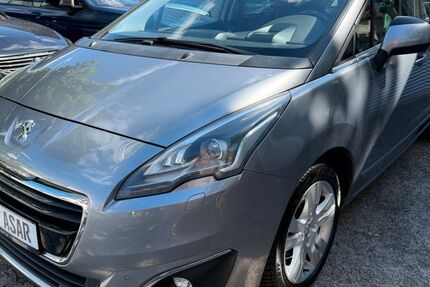 Peugeot 5008 94.000 km 12.980 &euro; Fürth 90763