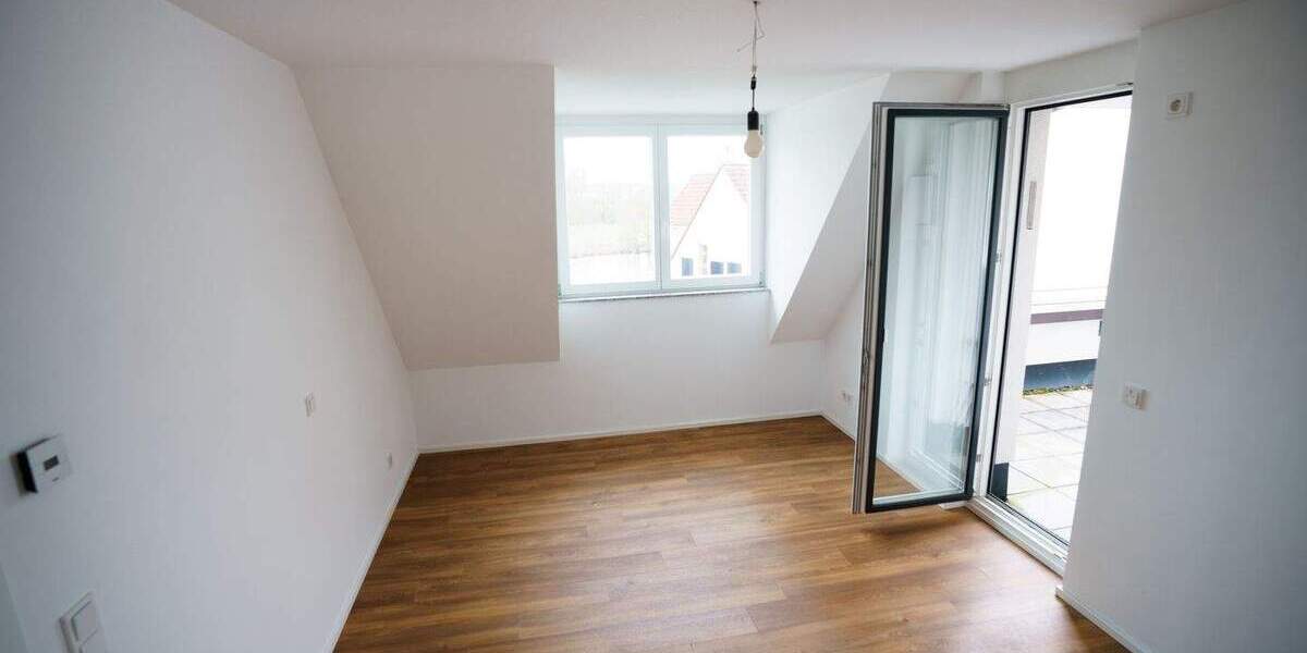 Etagenwohnung Erlangen Bruck - 3 Zimmer, 100 m&sup2;, 1.390&euro; | Angebot:25799717