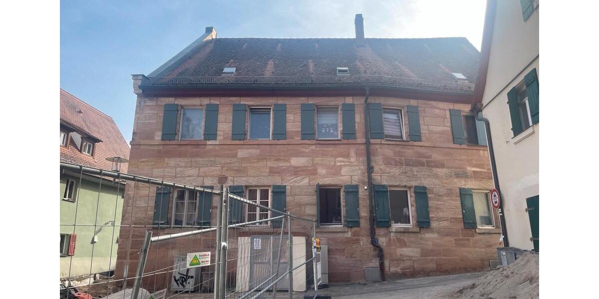Etagenwohnung Schwabach - 5 Zimmer, 110 m&sup2;, 1.100&euro; | Angebot:25609623