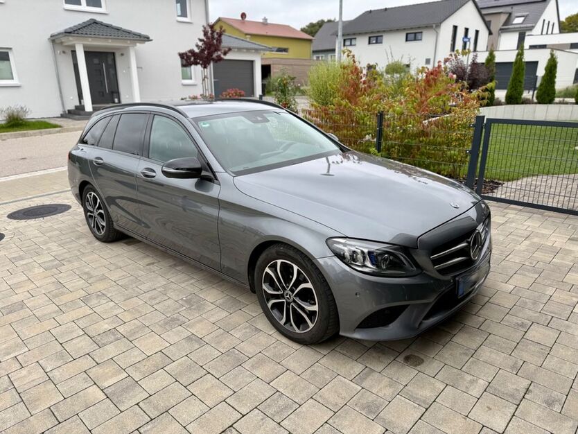 Mercedes-Benz C 220 143.000 km 22.999 € Berg 92348