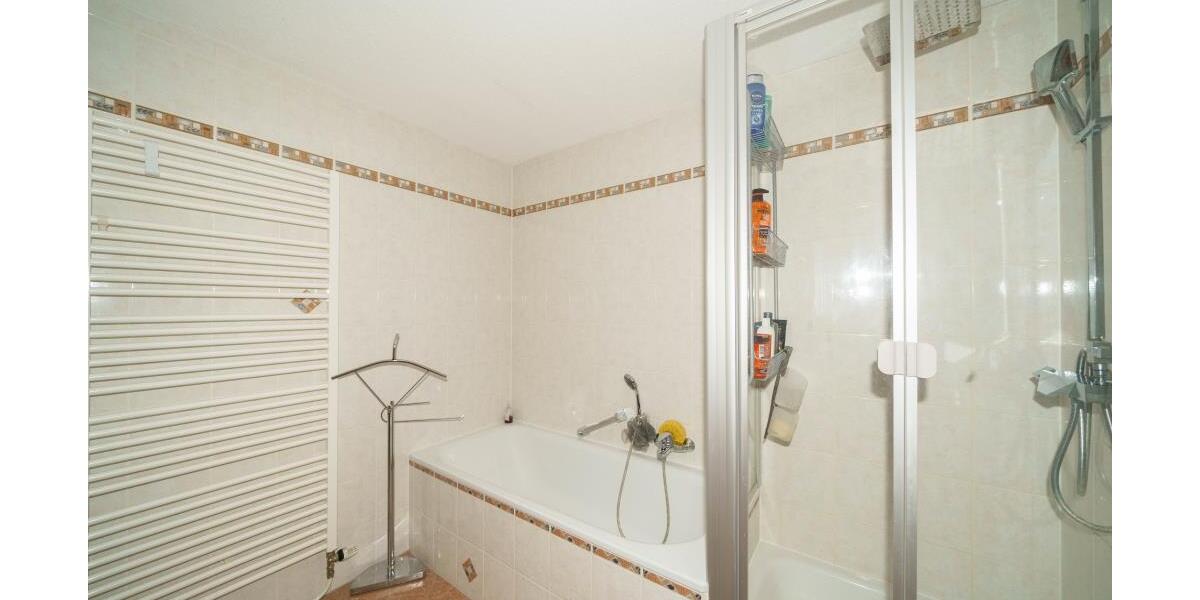 Gepflegtes Reihenmittelhaus in bevorzugter Lage und ruhiger Umgebung - Reihenmittelhaus Nürnberg 10809564000 | Angebot:25806883