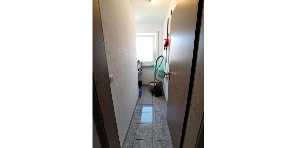 Dachgeschoßwohnung Forchheim - 3 Zimmer, 73 m&sup2;, 860&euro; | Angebot:25238332