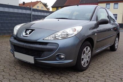 Peugeot 206 136.000 km 2.250 &euro; Fürth 90765