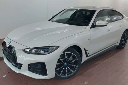 BMW i4 25.500 km 45.390 &euro; Buchschwabach bei Nürnberg 90574