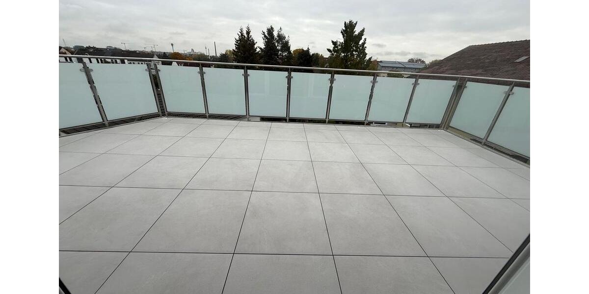 Exklusives Penthouse über den Dächern von Nürnberg-Schniegling 2 zimmer