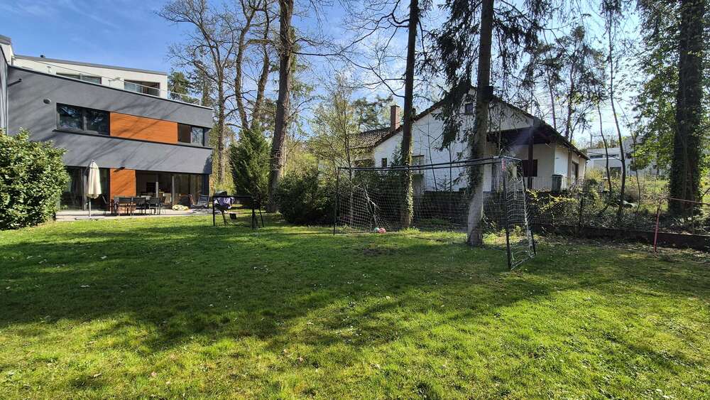 Einfamilienhaus Erlangen Burgberg - 5 Zimmer, 230 m&sup2;, 4.260&euro; | Angebot:26349654