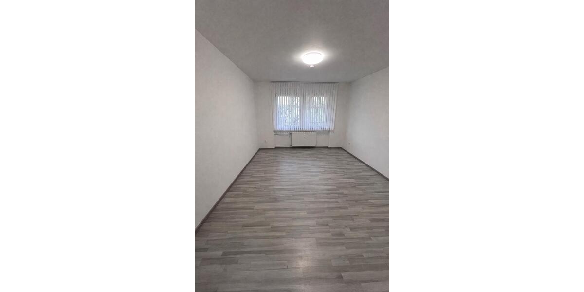 3 Zimmer Wohnung 74 m2 mit Balkon teilmöbliert + Einbauküche 3 zimmer