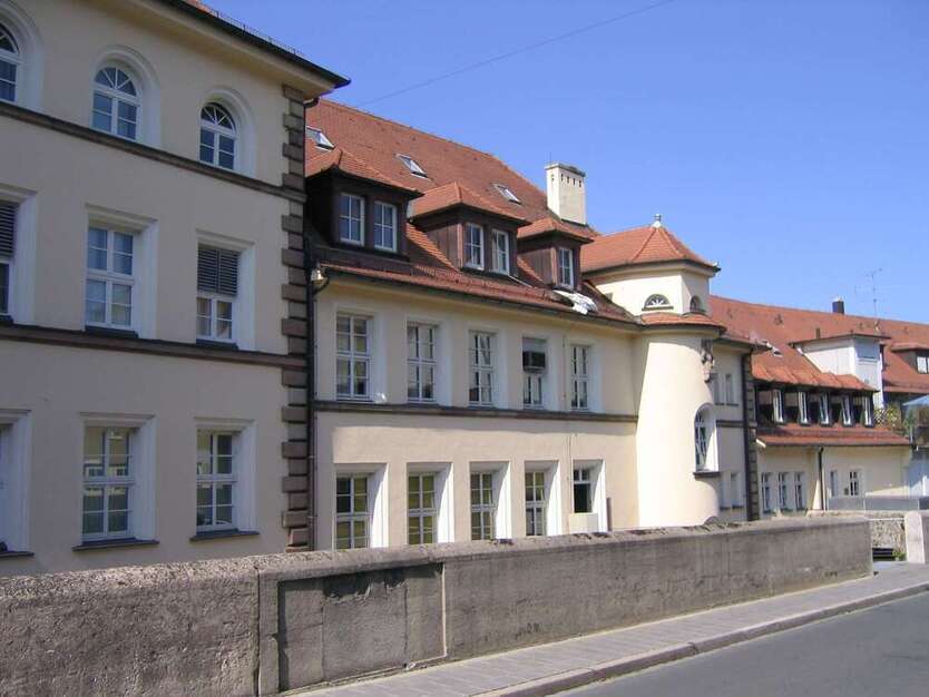 Büro in Nürnberg 2.370 € 363.39 m²