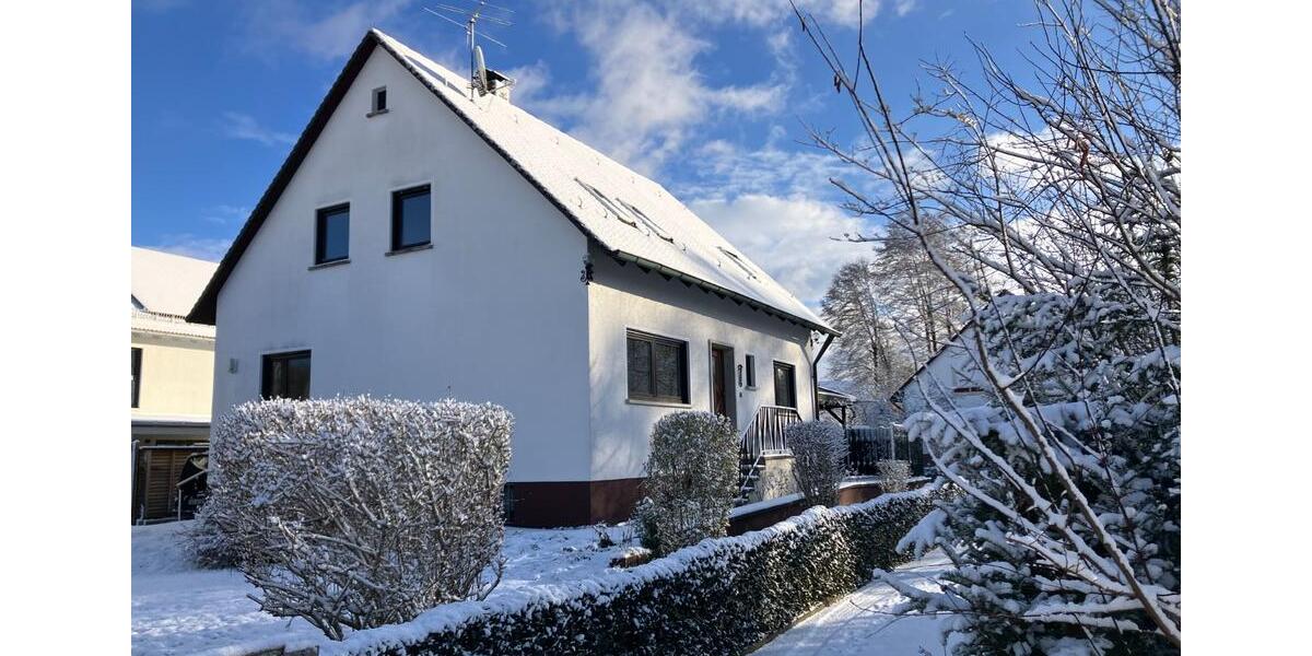 Einfamilienhaus Feucht - 6 Zimmer, 130 m&sup2;, 490.000&euro; | Angebot:25047393