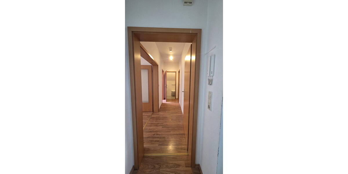 Etagenwohnung Fürth Innenstadt - 2 Zimmer, 77 m&sup2;, 785&euro; | Angebot:26015836