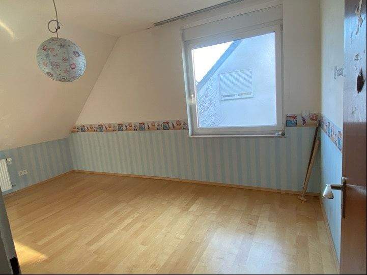 Einfamilienhaus Fürth Unterfarrnbach - 7 Zimmer, 198 m&sup2;, 596.000&euro; | Angebot:25670928