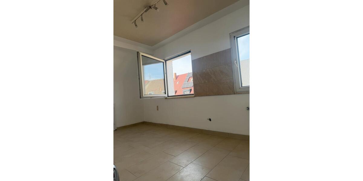 Etagenwohnung Nürnberg Gaismannshof - 1 Zimmer, 80 m&sup2;, 1.350&euro; | Angebot:26420345