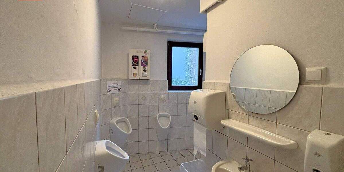 Mehrfamilienhaus, Wohnhaus Hersbruck - 7 Zimmer, 182 m&sup2;, 899.000&euro; | Angebot:25663531