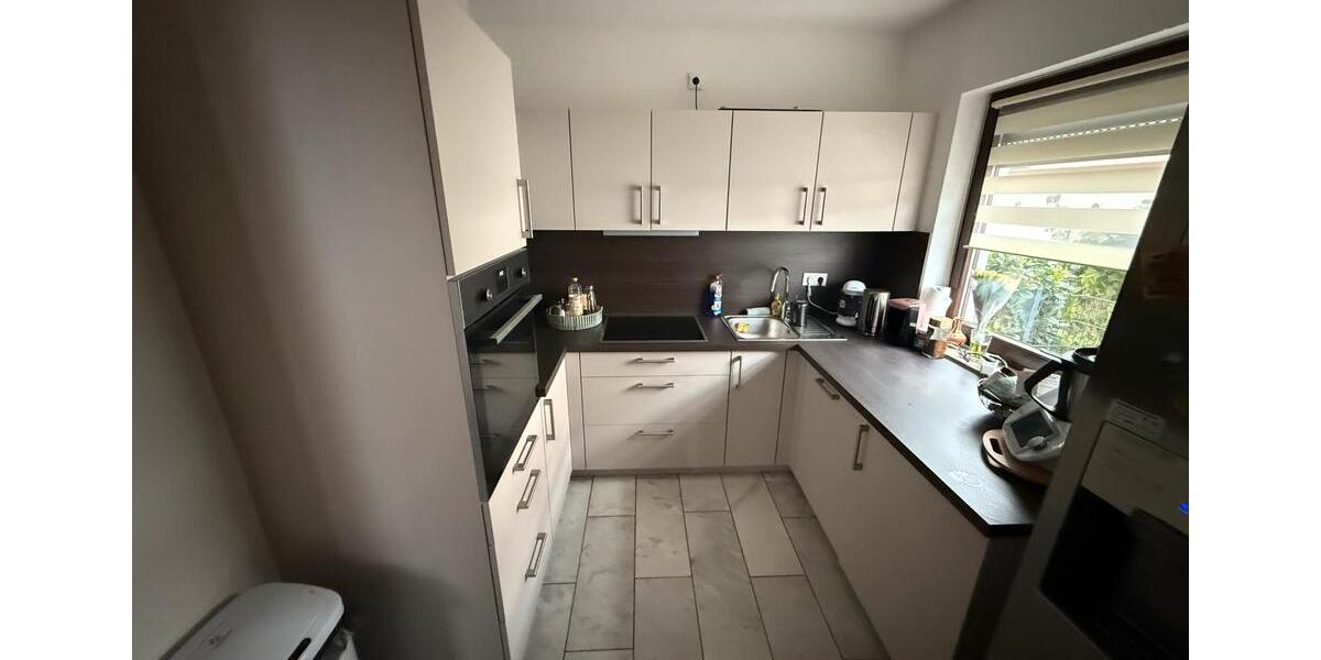 Traumhafte Doppelhaushälfte mit Garten, Terrasse und Garage 4 zimmer