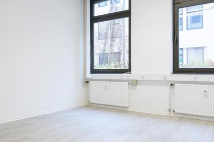 Gewerbeobjekt Nürnberg Hasenbuck - 13&euro; | Angebot:26285143
