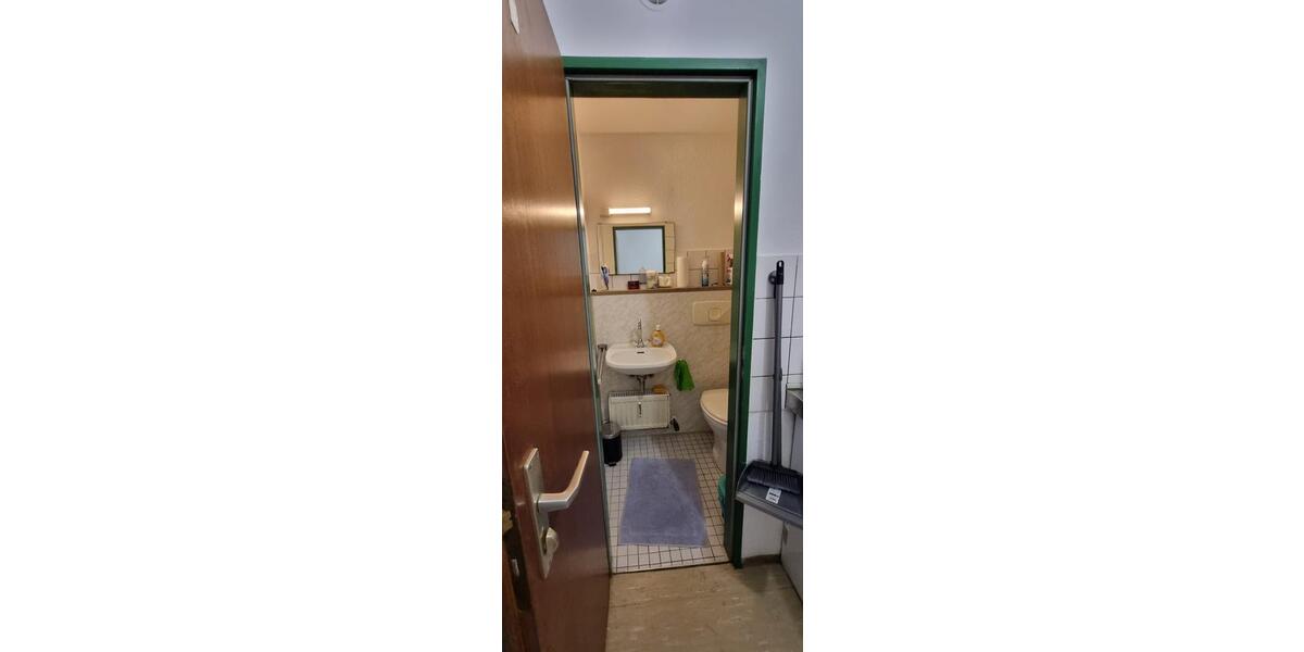 Very central studio Einzelapartment with private kitchen & bath 1 zimmer