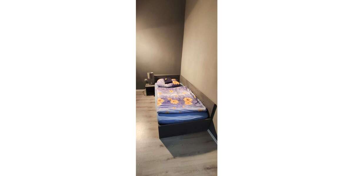 Etagenwohnung Fürth Eigenes Heim - 1 Zimmer, 12 m&sup2;, 340&euro; | Angebot:25383902