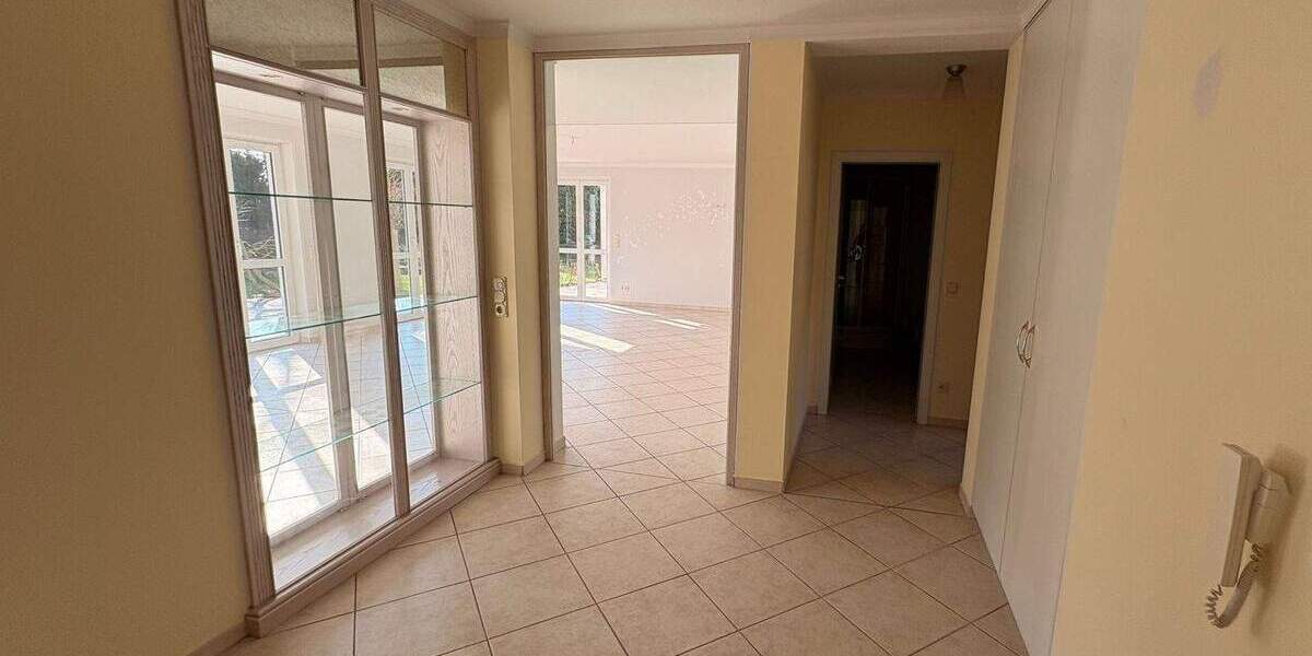 Etagenwohnung Nürnberg Gaismannshof - 4 Zimmer, 145 m&sup2;, 2.000&euro; | Angebot:26247587