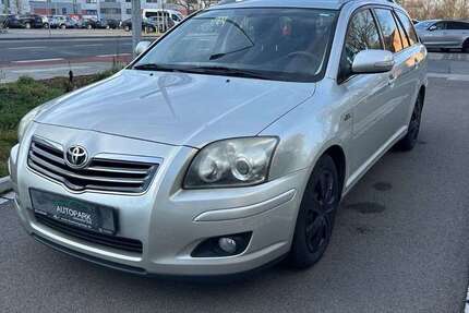 Toyota Avensis 239.000 km 2.900 &euro; Nürnberg 90449