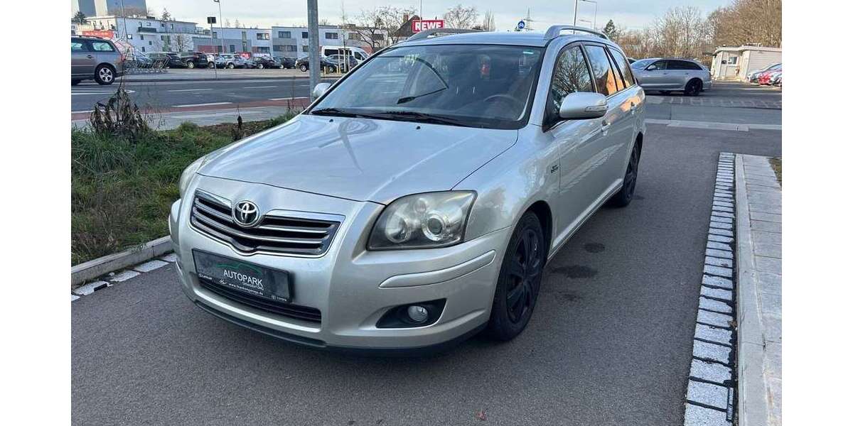 Toyota Avensis 239.000 km 2.900 &euro; Nürnberg 90449