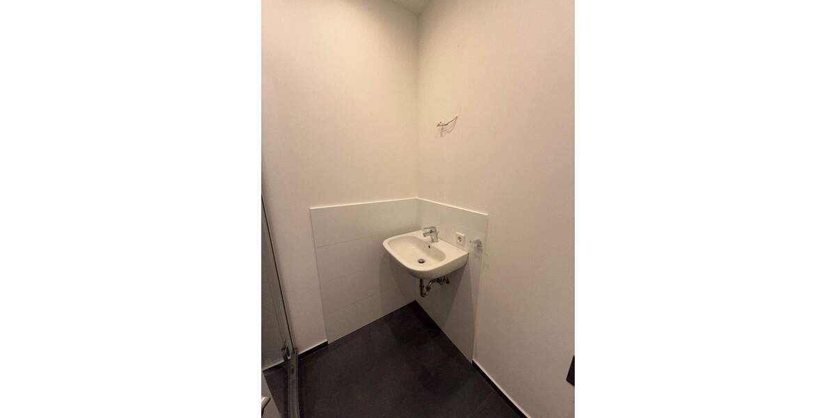 Terrassenwohnung Fürth Innenstadt - 2 Zimmer, 42 m&sup2;, 665&euro; | Angebot:25702332