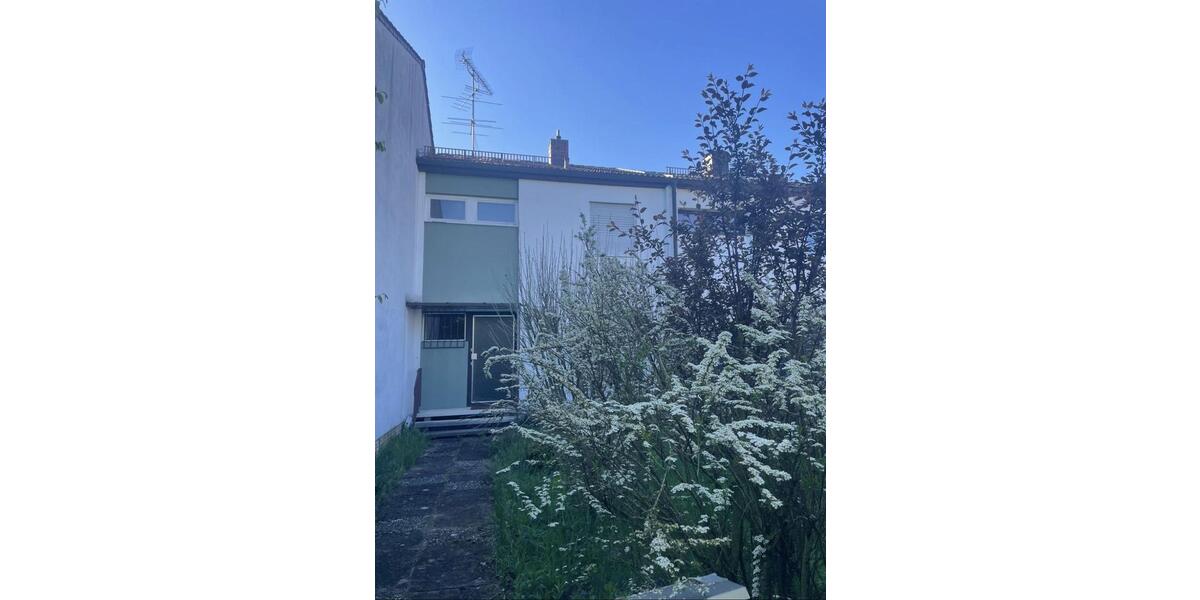 Reihenhaus Nürnberg Almoshof - 4 Zimmer, 92 m&sup2;, 430.000&euro; | Angebot:26681074