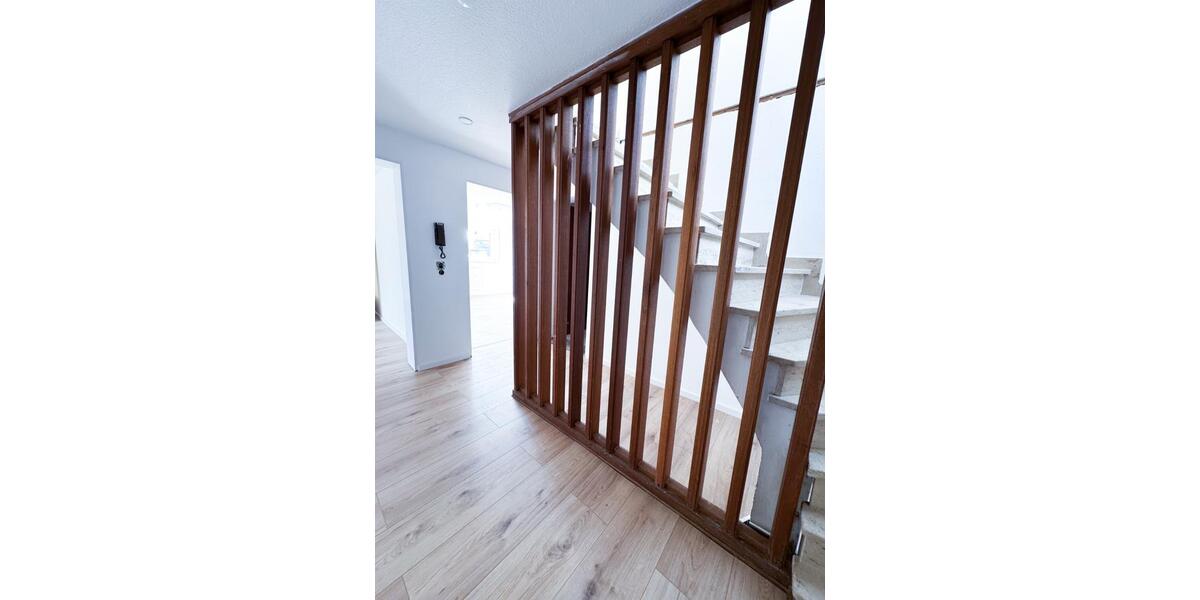 Bungalow Schwabach - 6 Zimmer, 130 m&sup2;, 1.750&euro; | Angebot:27614212