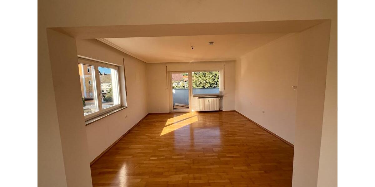 Etagenwohnung Roth - 1 Zimmer, 74 m&sup2;, 750&euro; | Angebot:27616405