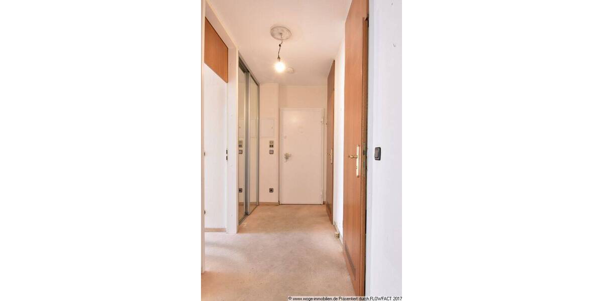 Etagenwohnung Nürnberg Langwasser - 4 Zimmer, 90 m&sup2;, 300.000&euro; | Angebot:26916872