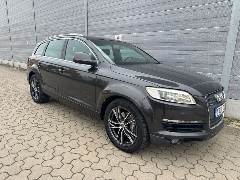 Audi Q7 275.243 km 7.999 € Fürth 90763