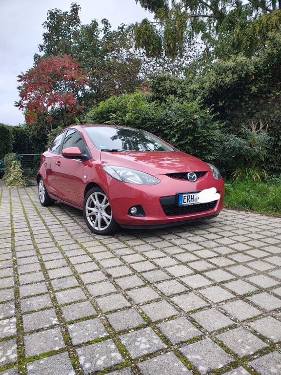 Mazda 2 137.000 km 2.550 € Baiersdorf 91083