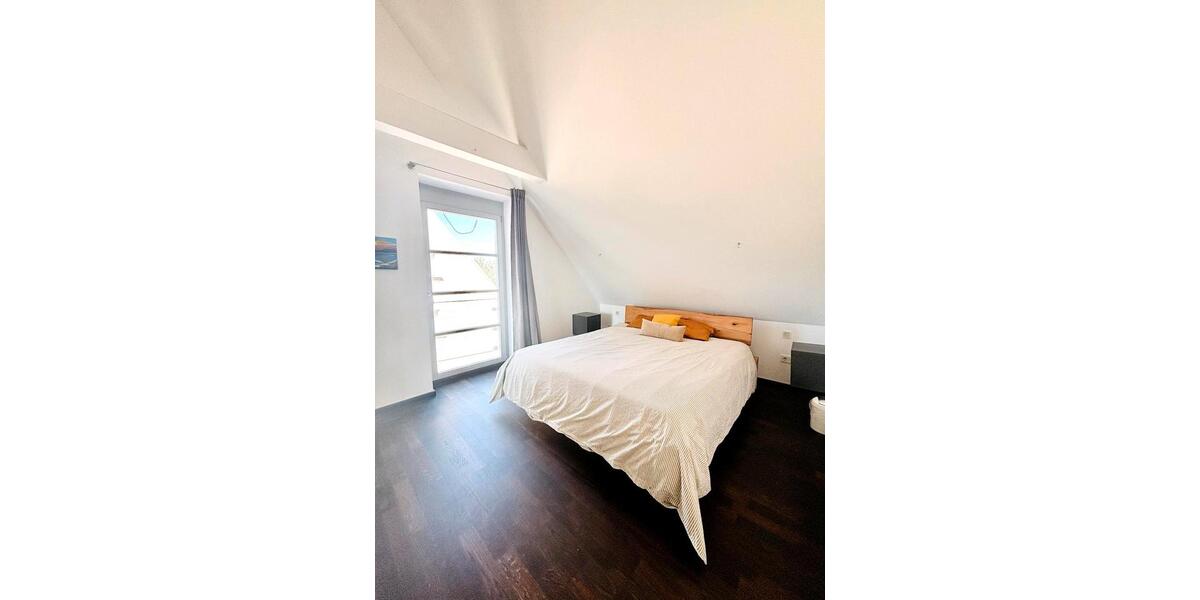 Vollmöbliertes Loft in Schniegling zu vermieten (Jan-Mai 2026) zimmer