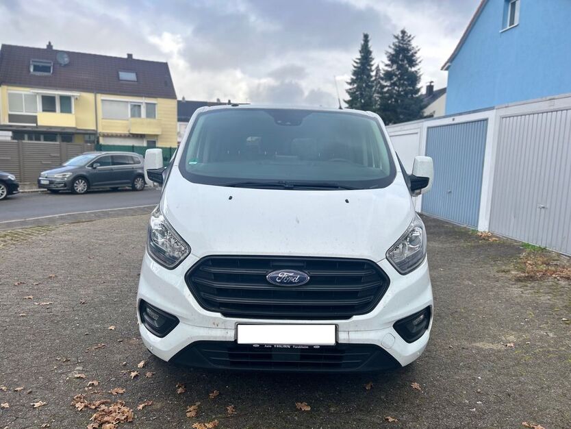 Ford Transit Custom 230.000 km 10.900 € Nürnberg 90431