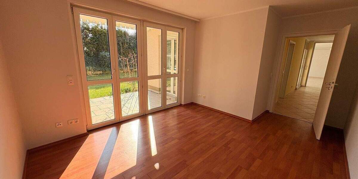 Etagenwohnung Nürnberg Gaismannshof - 4 Zimmer, 145 m&sup2;, 2.000&euro; | Angebot:26502919