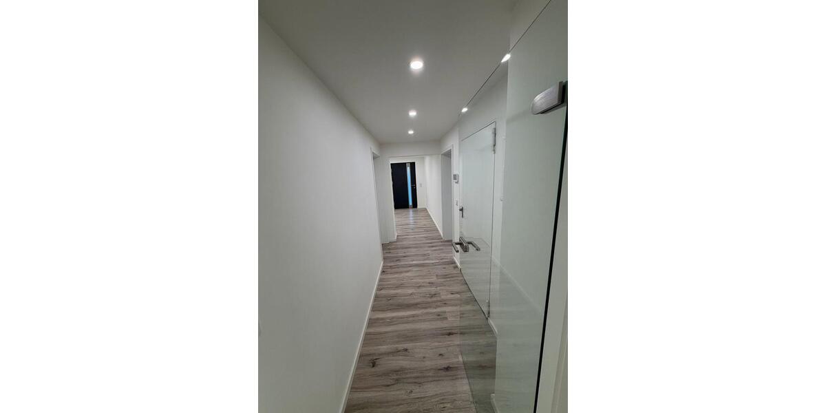 Etagenwohnung Happurg - 3.5 Zimmer, 104 m&sup2;, 1.000&euro; | Angebot:27616419