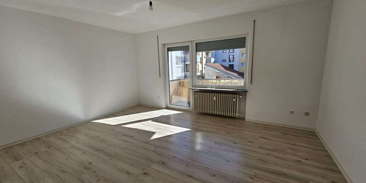 Etagenwohnung Nürnberg Gleißhammer - 3 Zimmer, 72 m&sup2;, 720&euro; | Angebot:25396251