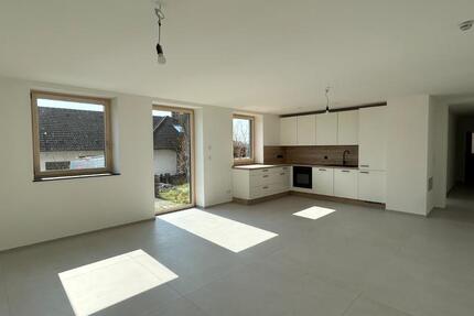 Wohnung Ammerndorf - 2 Zimmer, 68 m&sup2;, 850&euro; | Angebot:25764415