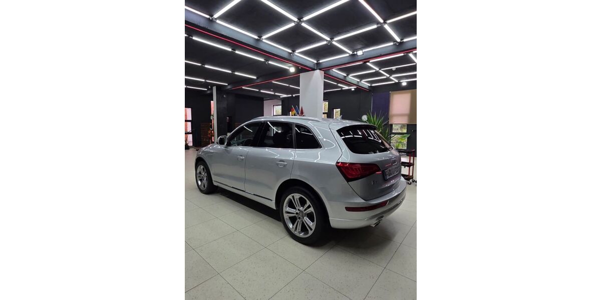 Audi Q5 216.860 km 17.900 &euro; Zirndorf 90513