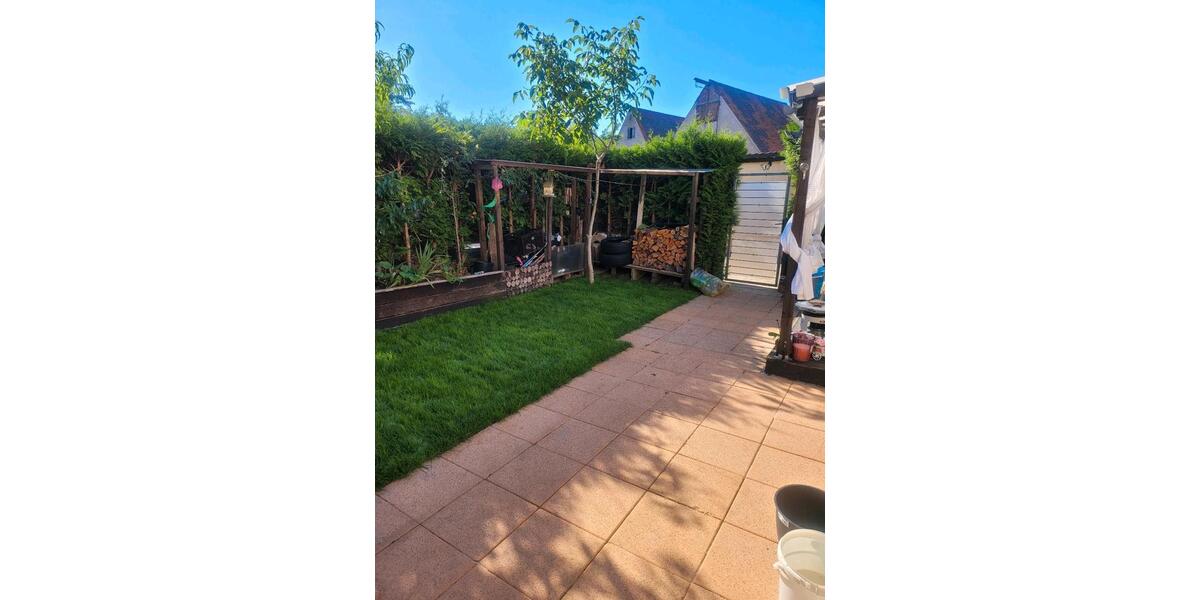 Doppelhaushälfte Lauf an der Pegnitz - 4 Zimmer, 120 m&sup2;, 2.200&euro; | Angebot:24835503