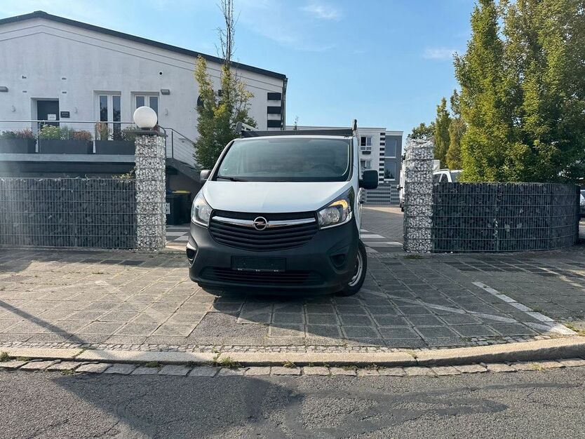 Opel Vivaro 237.000 km 6.789 € Nürnberg 90431
