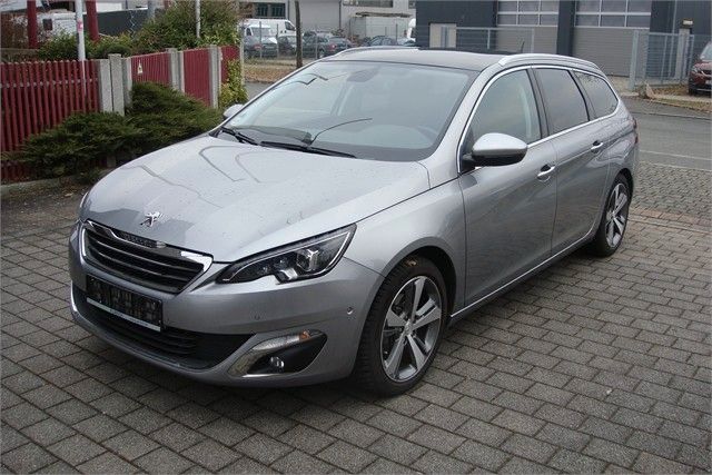 Peugeot 308 100.200 km 9.900 &euro; Fürth 90763