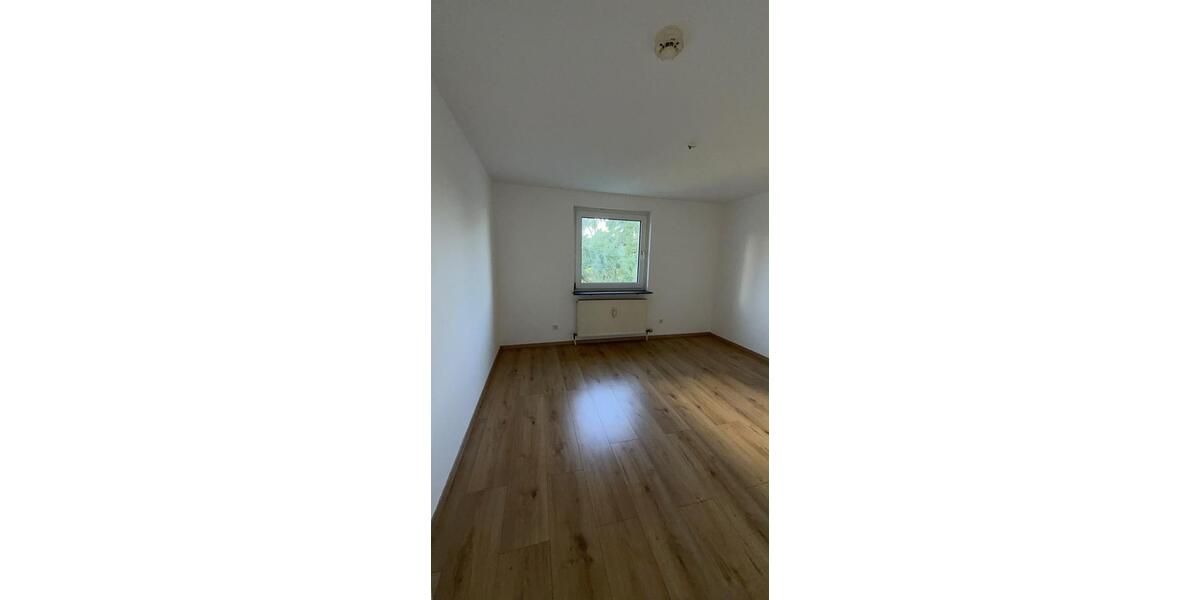 Etagenwohnung Nürnberg Langwasser - 3 Zimmer, 75 m&sup2;, 1.320&euro; | Angebot:27544979