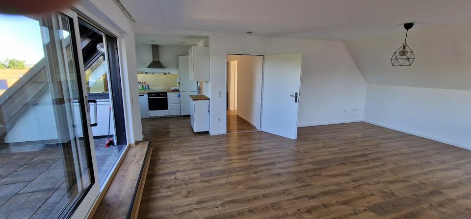 Dachgeschoßwohnung Oberasbach - 3 Zimmer, 86 m&sup2;, 940&euro; | Angebot:27616434